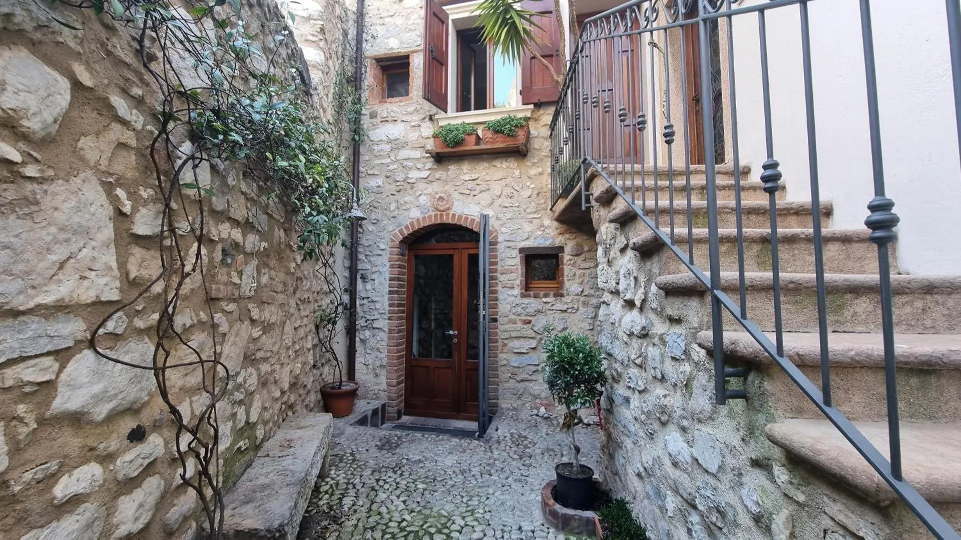 Castello Apartment Malcesine 0*,  Italy